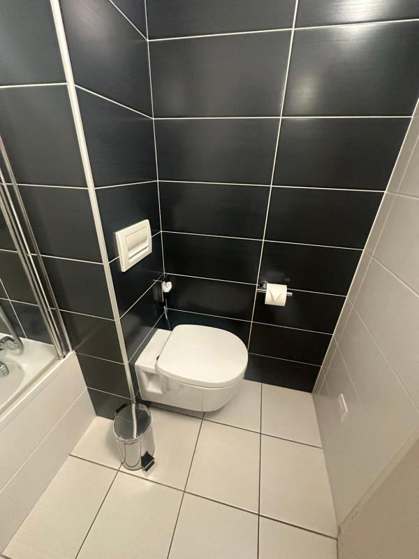 Comfort King Size Room image 4