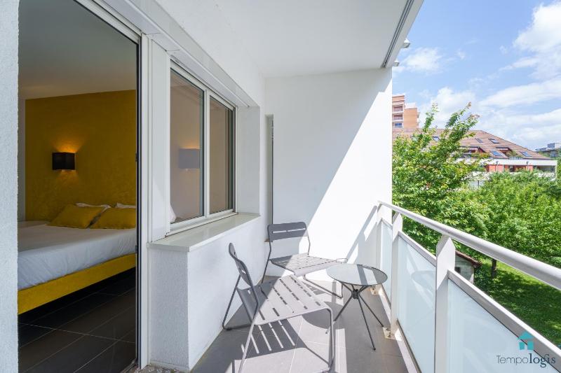 Apartment with Balcony image 2