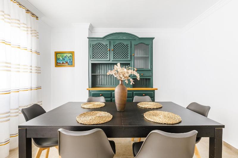 A&N Central Beach Walk Family Apartment with Terraza - image 5