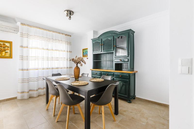 A&N Central Beach Walk Family Apartment with Terraza - image 10