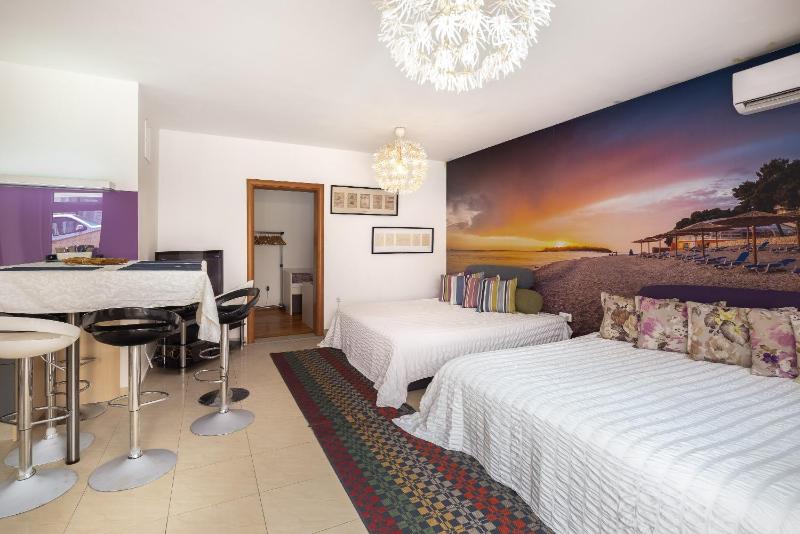Maki Exclusive Apartments - image 14