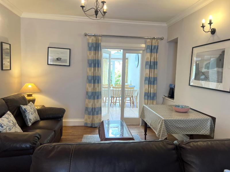 South Seas Tenby - image 17