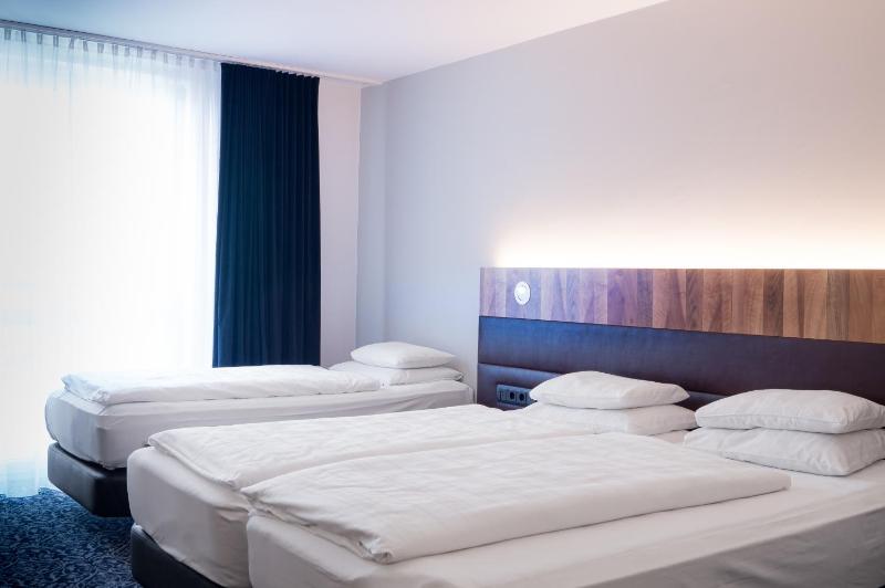 Triple Room image 2