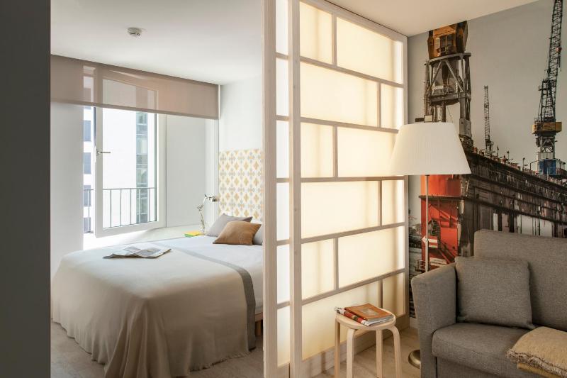 Two-Bedroom Apartment with One Bathroom image 1