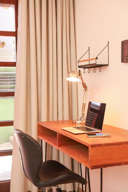 Stay in Style: Central Pipa Townhouse with Ocean View - image 35