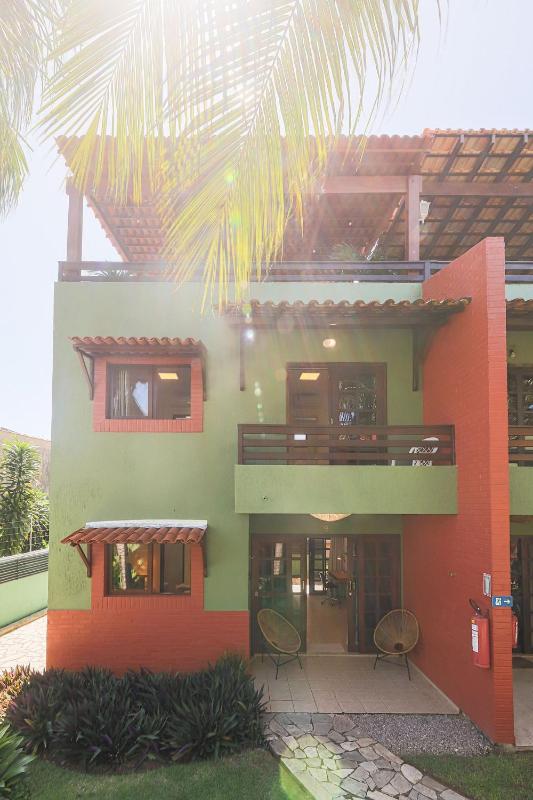 Stay in Style: Central Pipa Townhouse with Ocean View - image 14