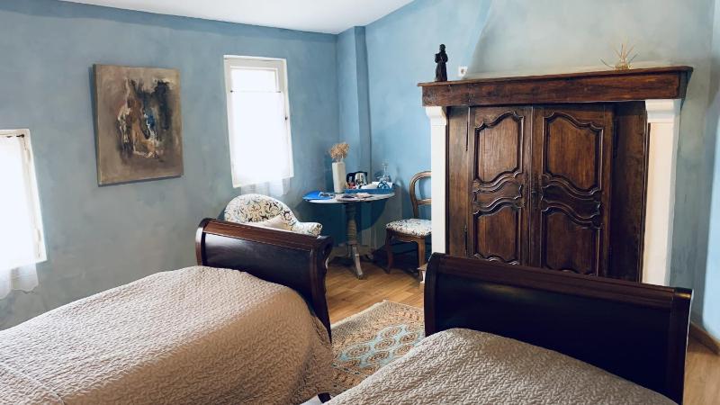 Superior Quadruple Room image 3