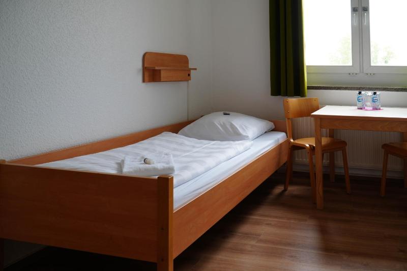 Single Room with Private Bathroom image 4