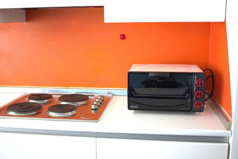 One-Bedroom Apartment with Balcony and Lateral Sea View image 3