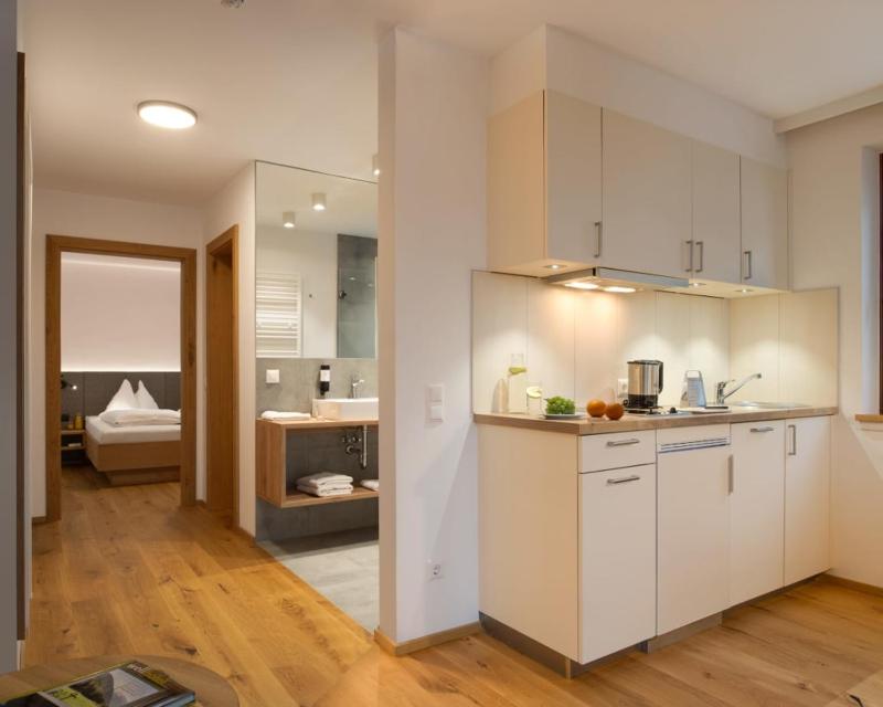 One-Bedroom Apartment image 1