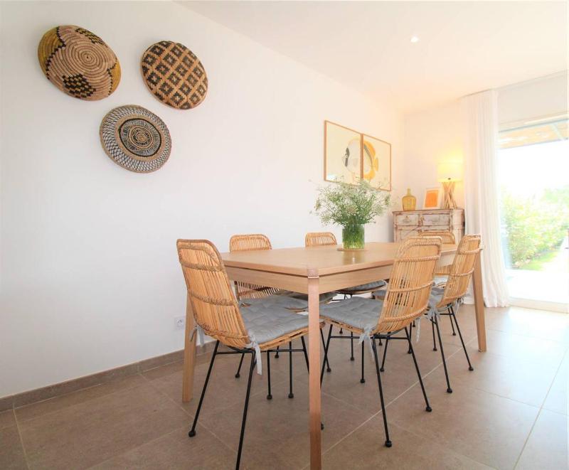 A Grimaud dans le Golfe de St Tropez - Villa avec piscine privative plage à pied - image 7