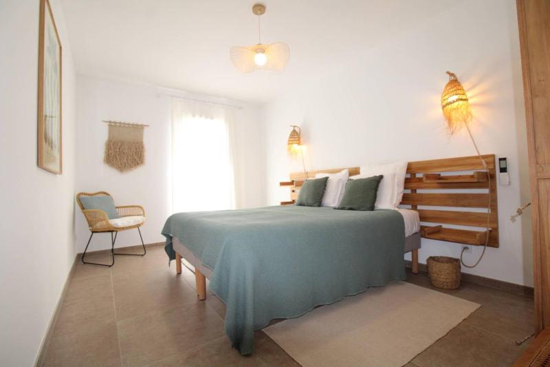 A Grimaud dans le Golfe de St Tropez - Villa avec piscine privative plage à pied - image 9