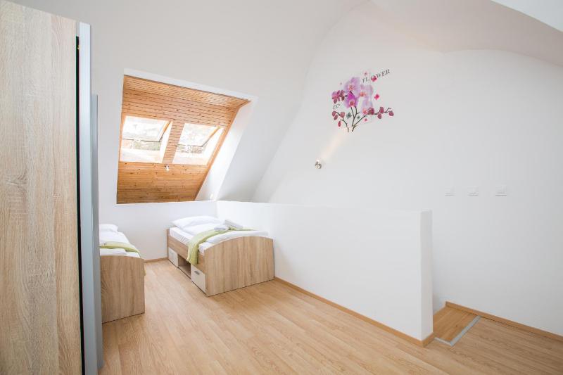 Two-Bedroom Duplex Apartment image 2