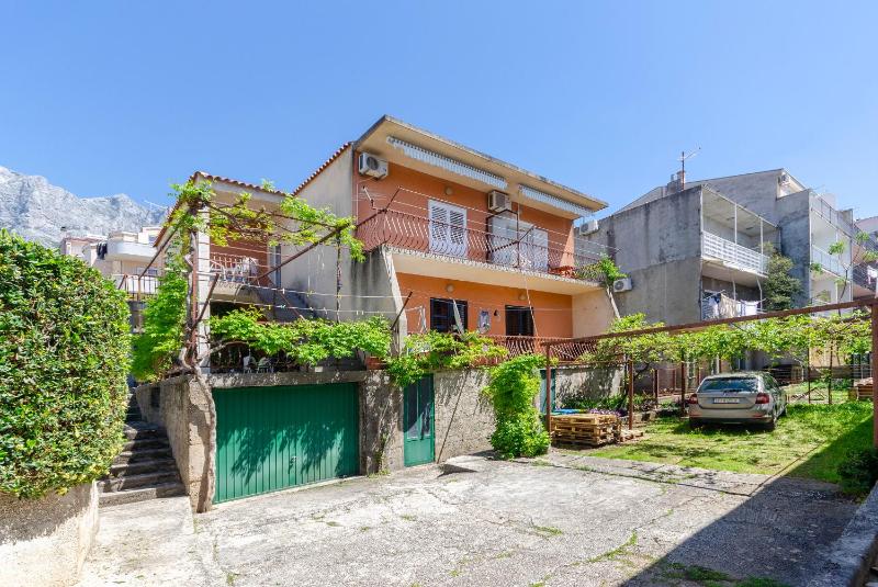 Apartments Katica - image 1
