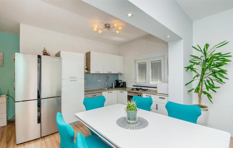 Apartments Katica - image 41