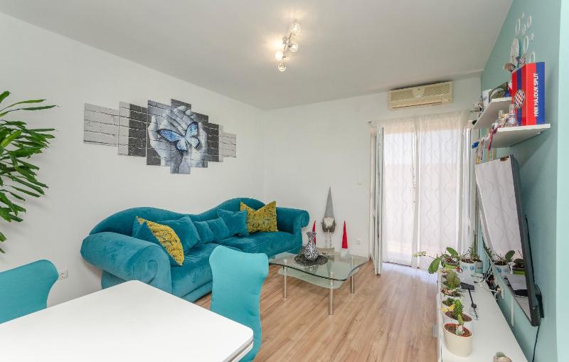 Apartments Katica - image 25