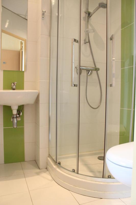 Standard Double Room image 3