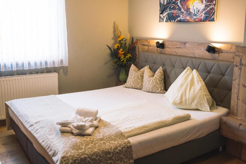Single Room image 4