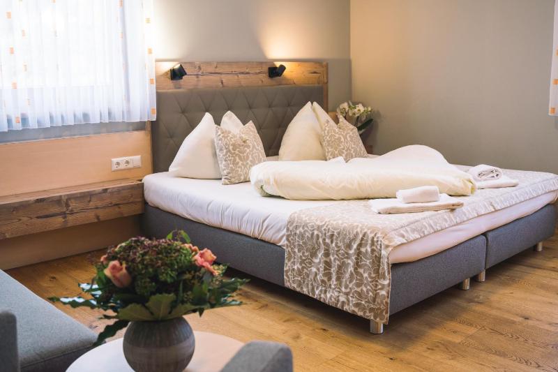 Double Room image 2