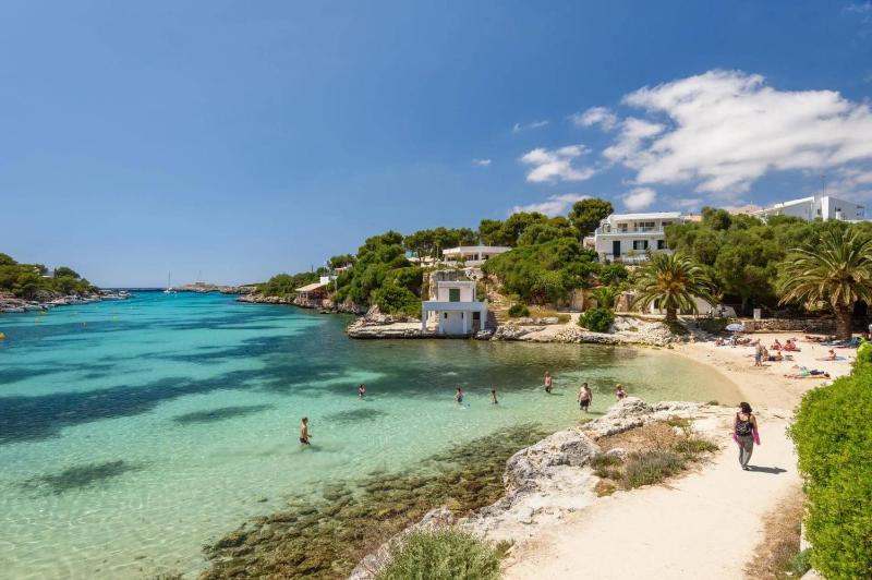 Villa Salord by Villa Plus - image 8