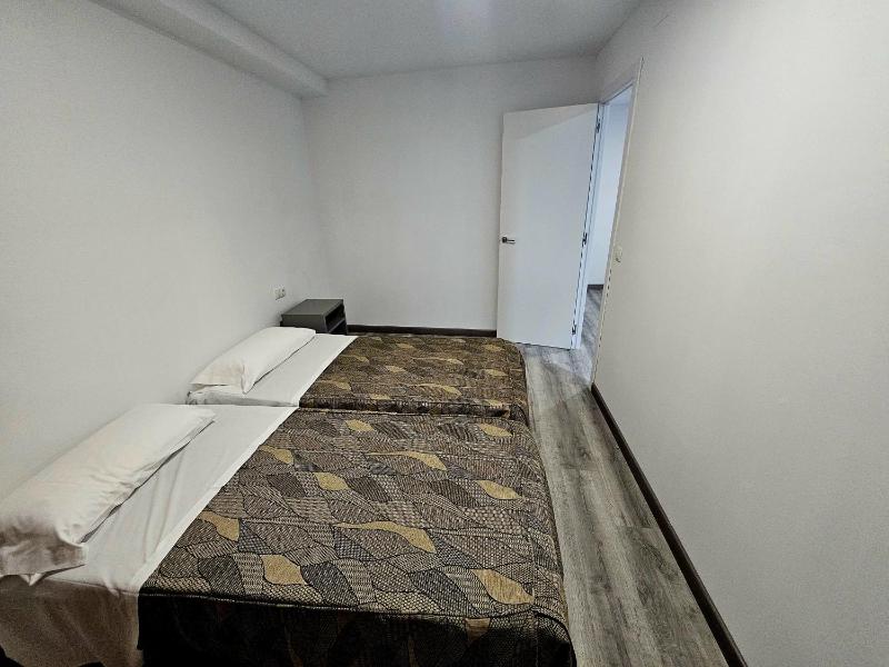 One-Bedroom Apartment image 4