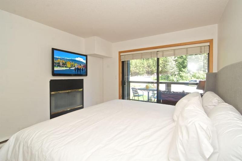 Ski inSki out - Steam shower - Roof top Hot tub- Air Conditioning - image 24