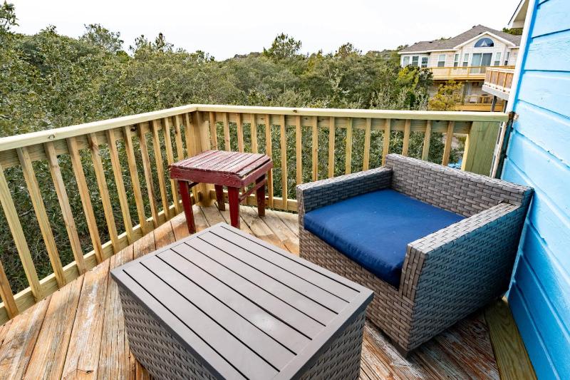 Oceanside with Pool Hot Tub and Updated Interior - image 2