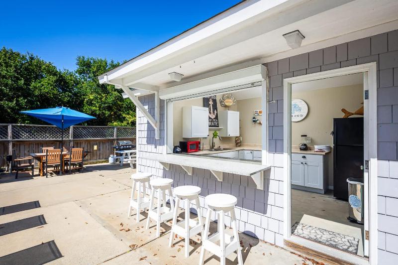 Semi-Oceanfront with Heated Pool Cabana Ocean Views - image 30