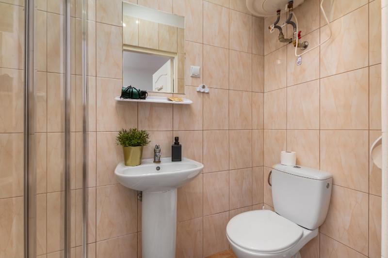 Family Room with Private Bathroom image 2