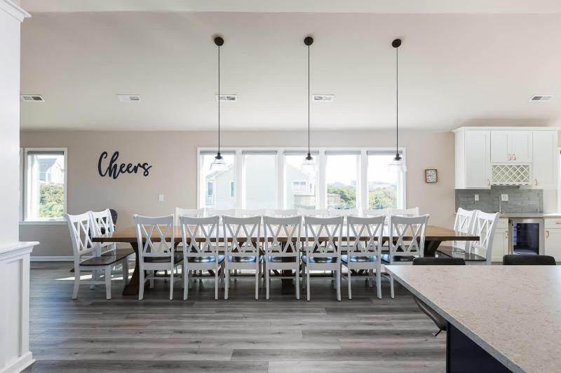 Gorgeous Semi-Oceanfront Home in Whalehead - image 45