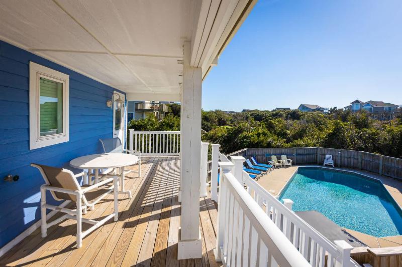 Gorgeous Semi-Oceanfront Home in Whalehead - image 50