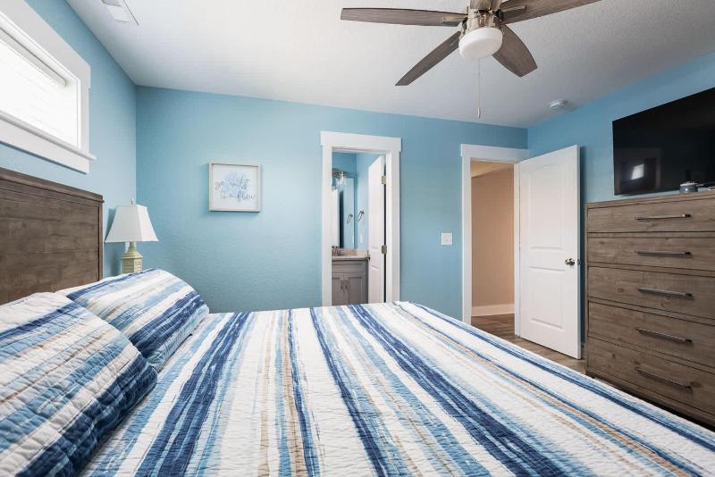 Semi-Oceanfront Retreat with Pool Theater Elevator - image 4