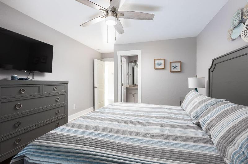Semi-Oceanfront Retreat with Pool Theater Elevator - image 44