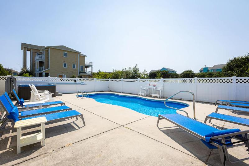 Semi-Oceanfront Retreat with Pool Theater Elevator - image 21