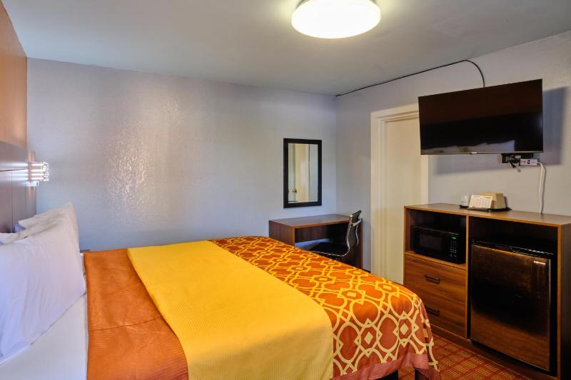 King Room image 2