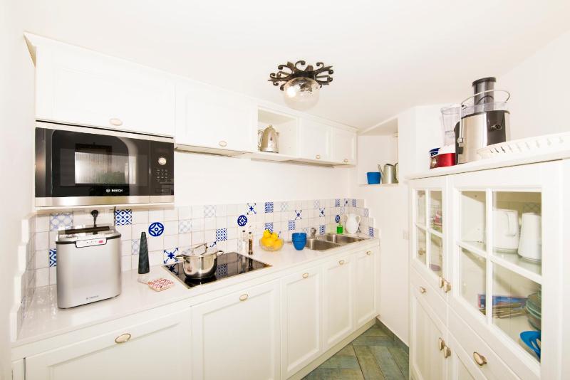 Villa Torre Trasita luxury suites - image 6