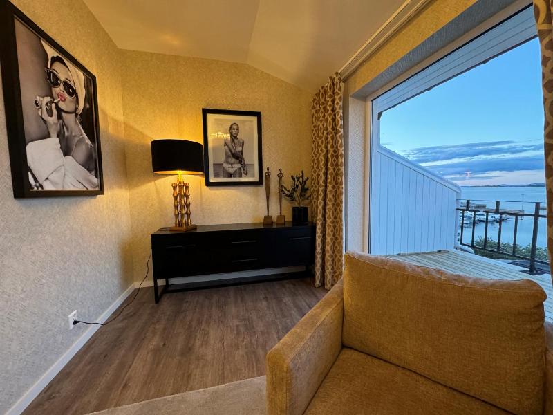 Suite image 2