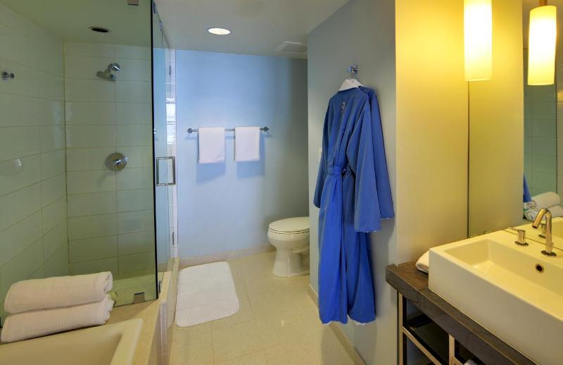 Tower 23 Hotel - image 13