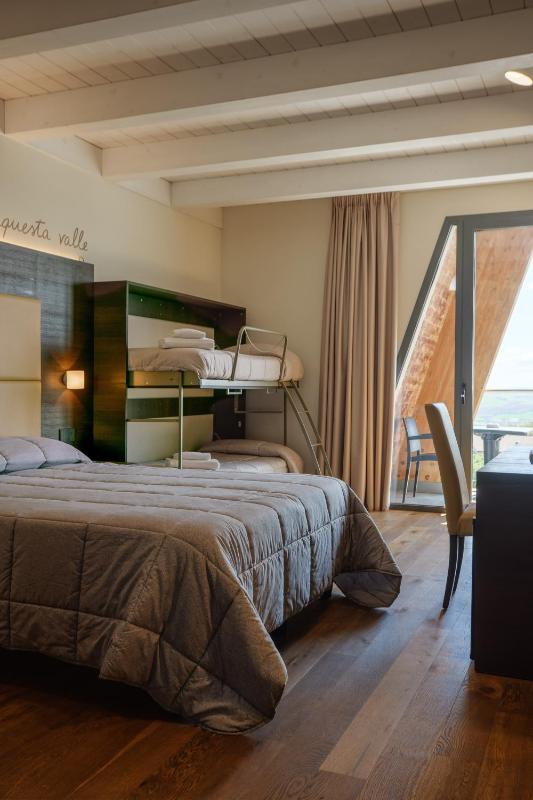 Quadruple Room image 1