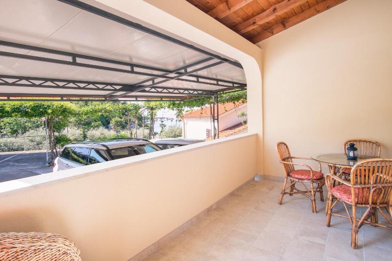 Studio with Terrace image 2