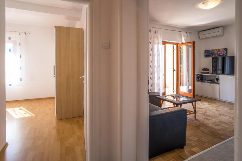 Apartments Iva - image 14