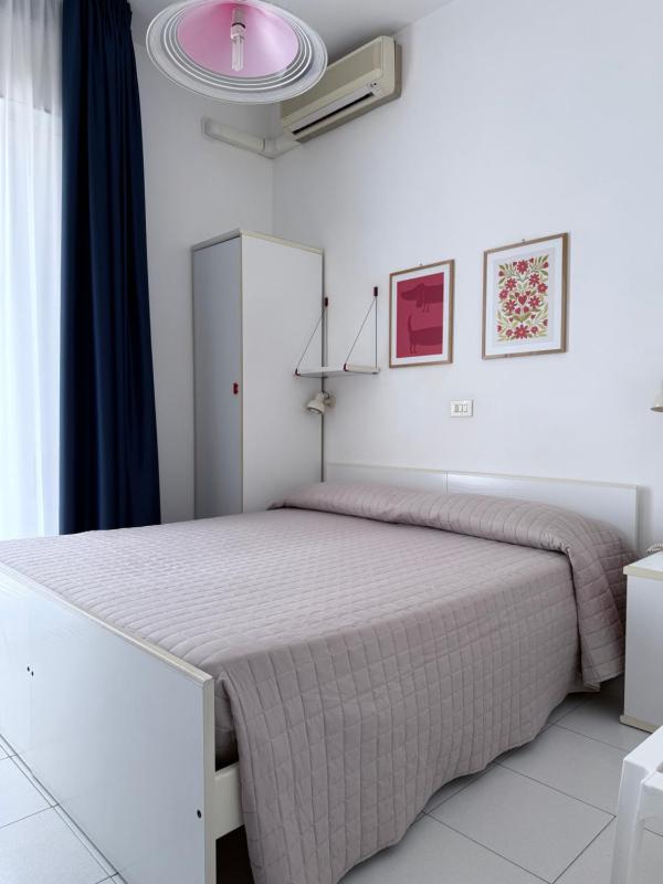 Economy Double or Twin Room image 2