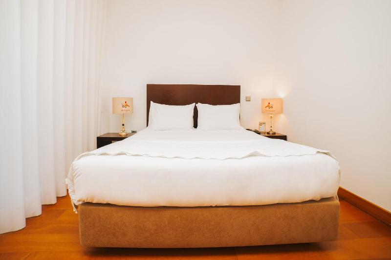 Double Room image 3