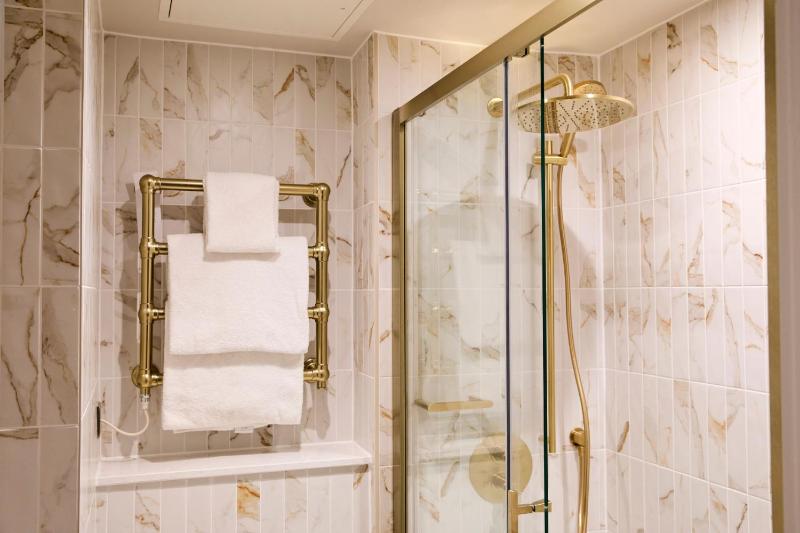 Standard Double Room image 2