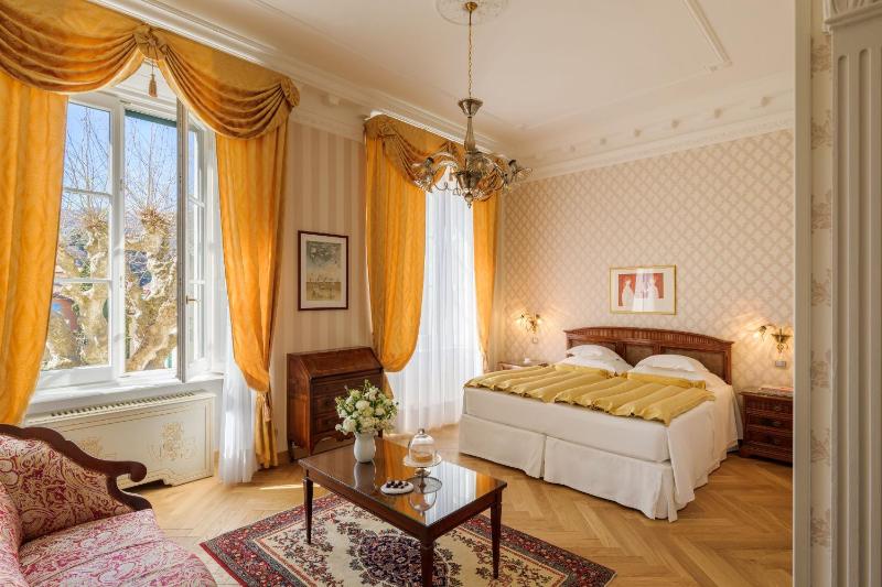 Deluxe Double or Twin Room with Park View image 1
