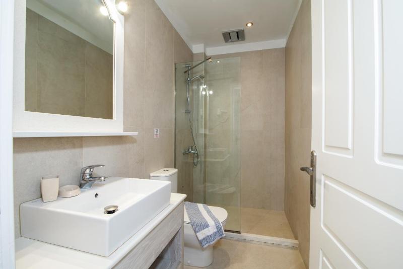 Apartment image 4