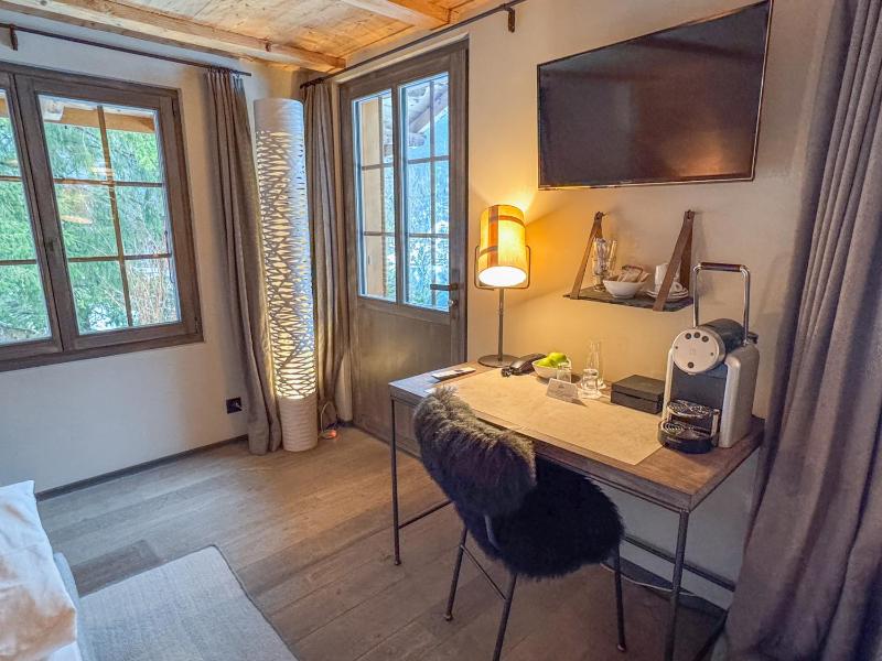Suite with Lake View image 3