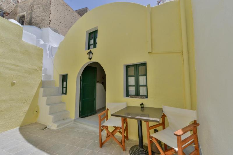 Christos Apartments Oia - image 10