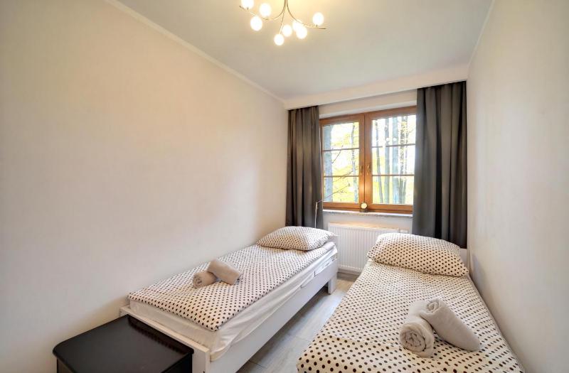 Eleganckie i Stylowe Apartamenty Sun Seasons 24 w Karpaczu z Parkingiem by Noclegi Renters - image 18