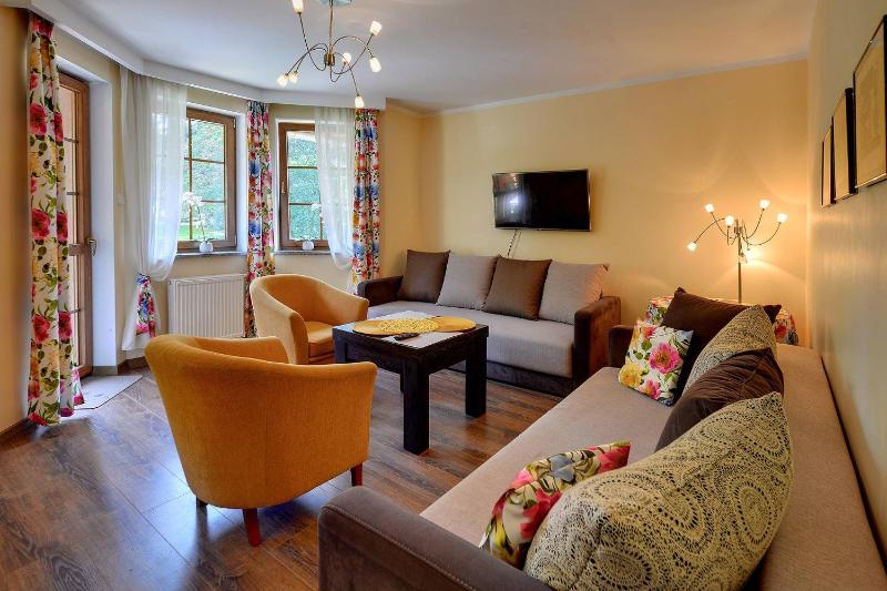 Superior One-Bedroom Apartment image 1